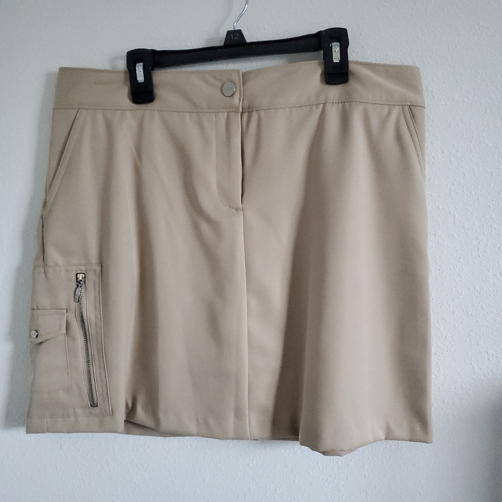 Izod Xtreme Gold Skort Tan